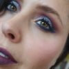 applicazione ombretto glitter blu
