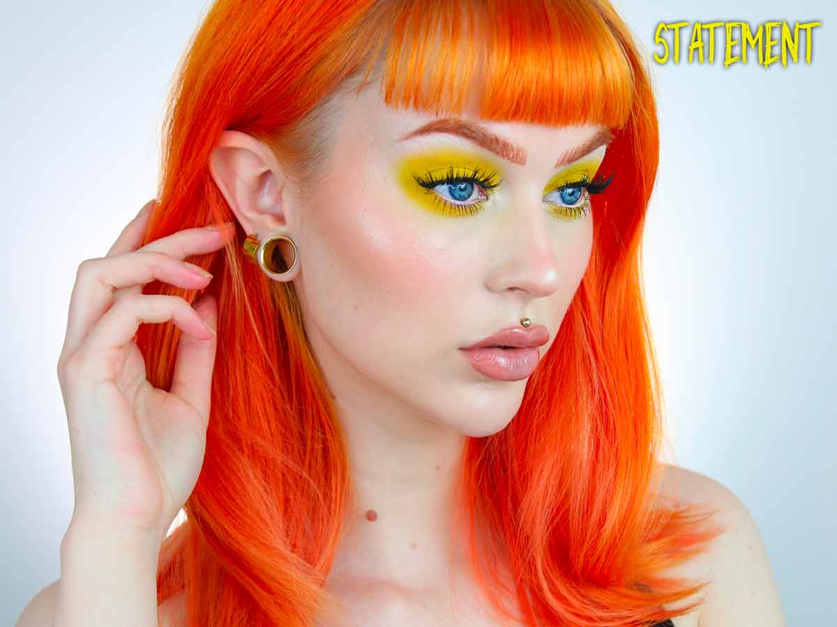 applicazione ombretto giallo fluo